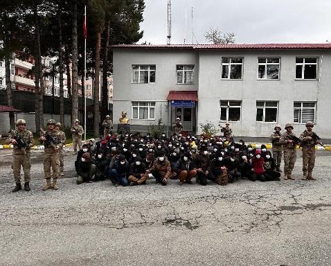 Düzensiz Göç ve Göçmen Kaçakçılığı Organizatörlerine Yönelik Yapılan Operasyon